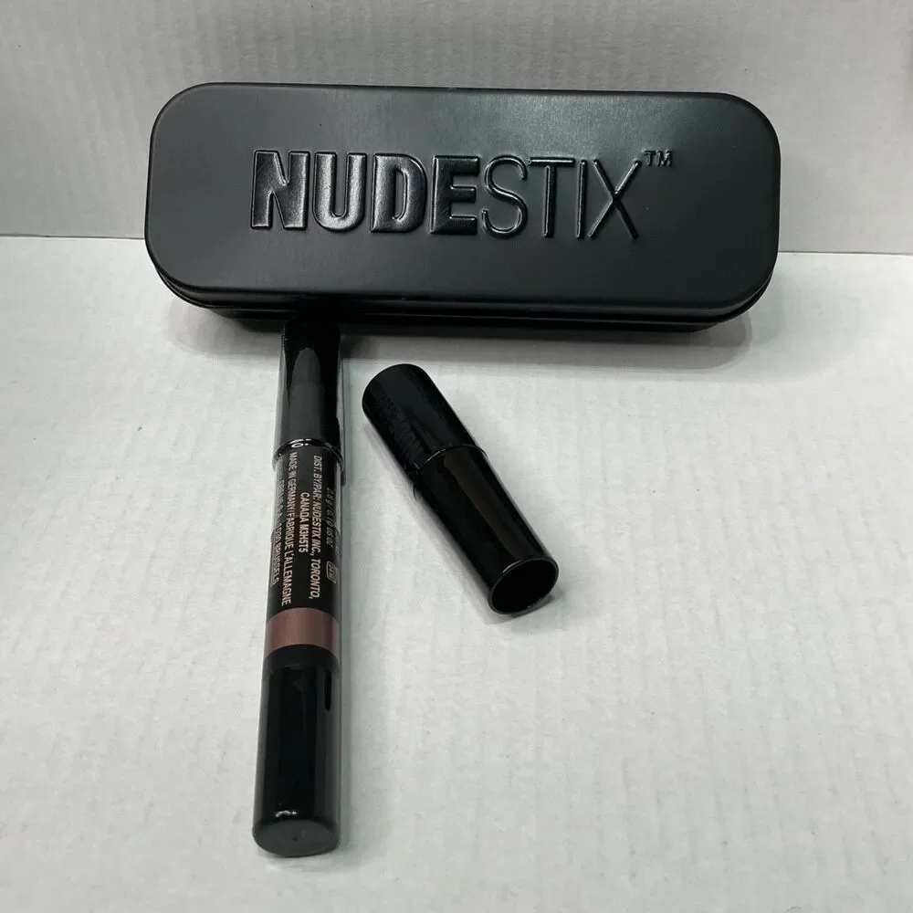 Nudestix Magnetic Luminous Eye Color Bright Eyes 2.8g / 0.10oz With Tin Case